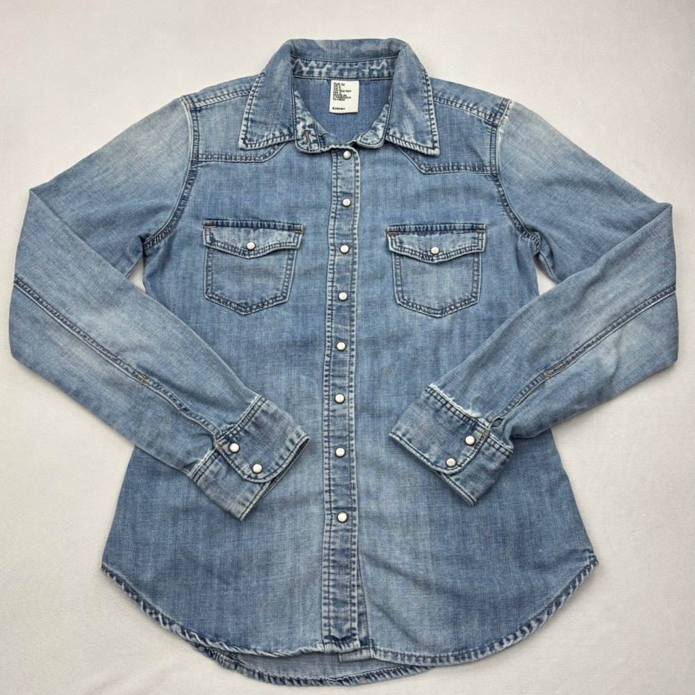HM &Denim Shirt Womens 2 XS Light Wash Western Pearl Snap Denim Extra Small